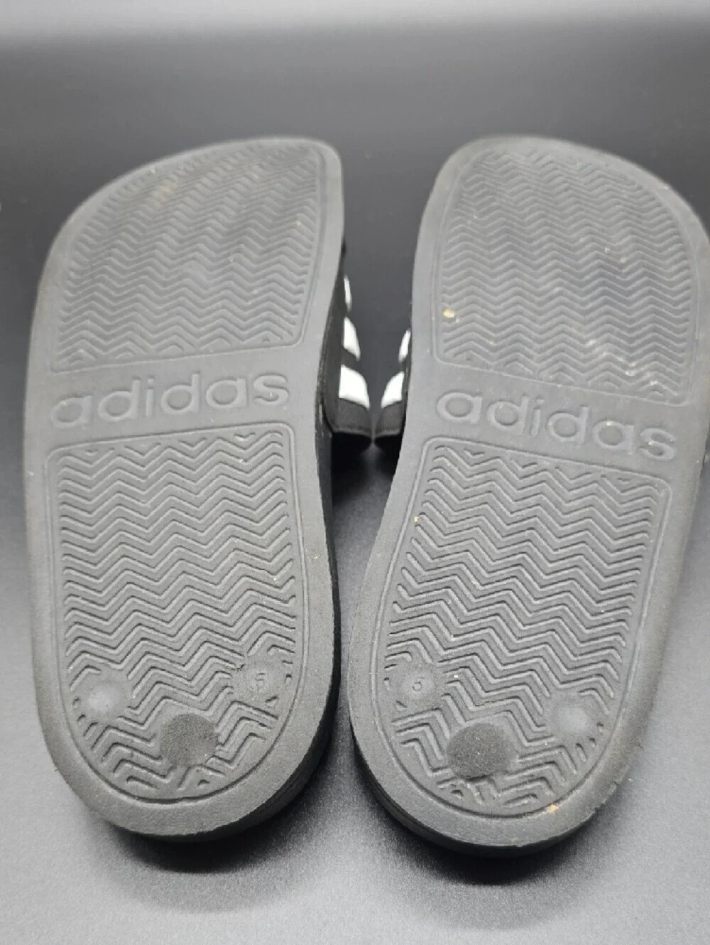 Adidas | Boys | Black & White | Striped | Slide Sandals | Sz 5